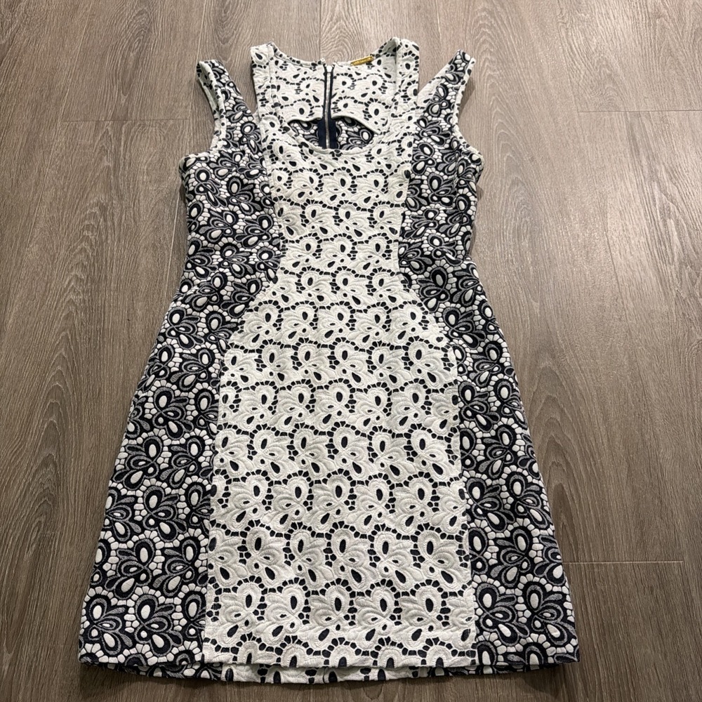 Rebecca Minkoff SIZE 6 Dress Embroidered Shift Mini Black White‎ Classic